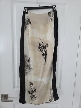 Massimo Dutti Black and Cream Floral Midi Skirt